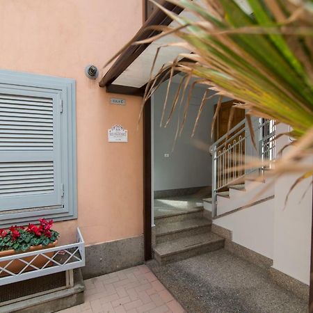 Palazzo San Francesco Hotel Castellammare di Stabia Bagian luar foto